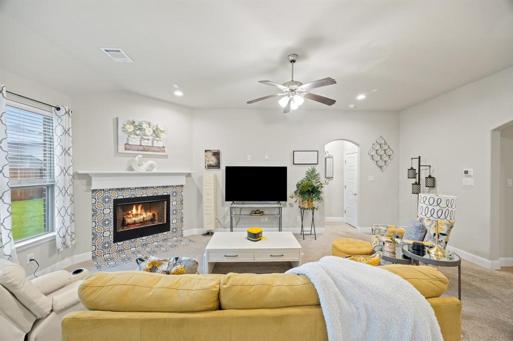 1404 Eagle Nest Drive