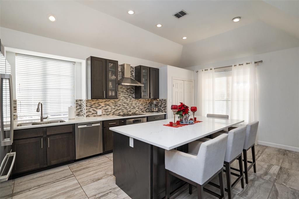 1403 Greenbriar Drive