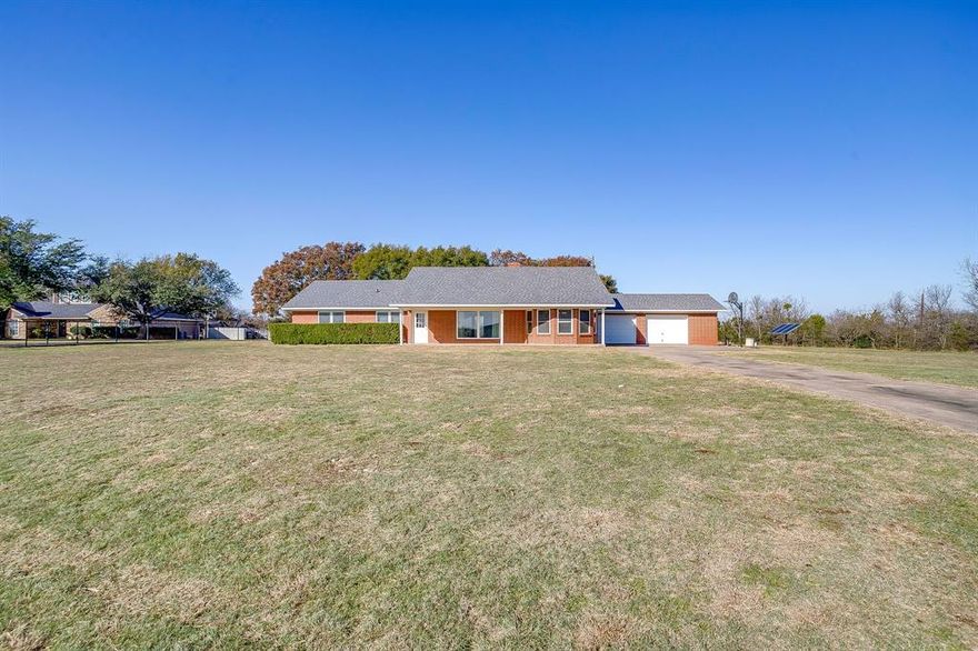 Over 2 spacious acres in Aledo ISD. No HOA or water bill! This 3 bed, 2 bath is presented in a ranch-style layout. The home offers a ton of natural light in a small, quiet neighborhood. The property is in good condition and ready for your updates. Also present are a propane gas storage tank, a water softener, and two wells. (Both work! The backup well reaches a deeper aquifer and has solar power.)