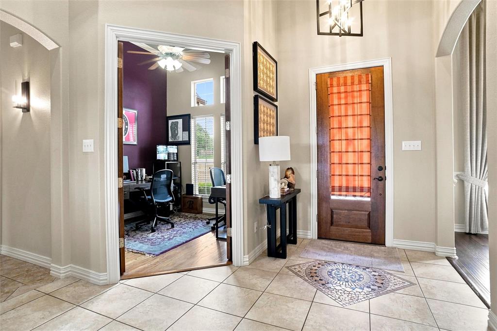 1810 Indian Ridge