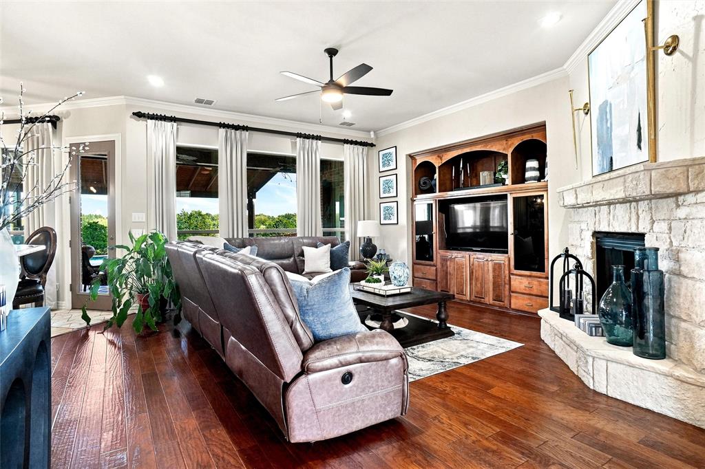 1810 Indian Ridge