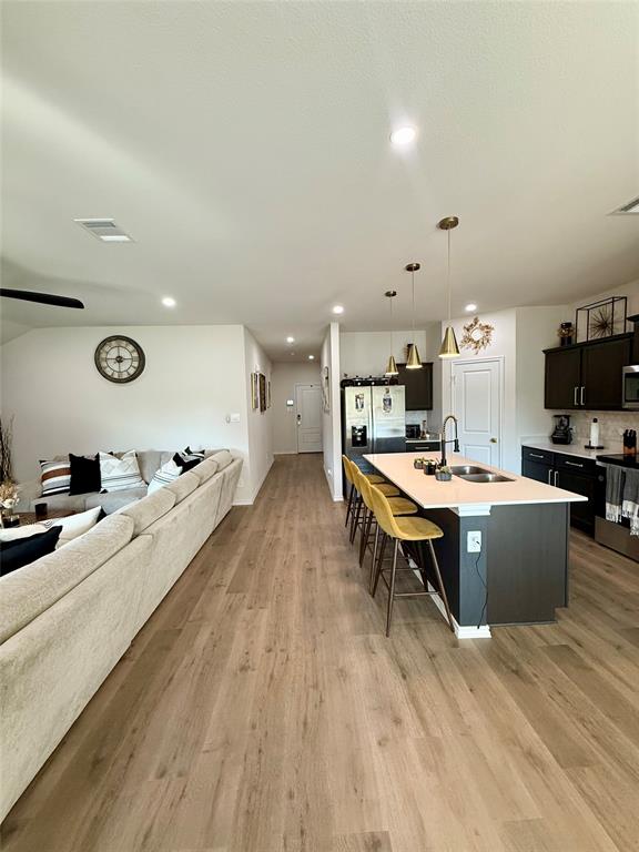 Enclave Pecan Crk Ph III - Residential Lease