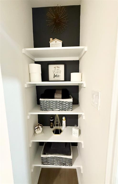 Enclave Pecan Crk Ph III - Residential Lease