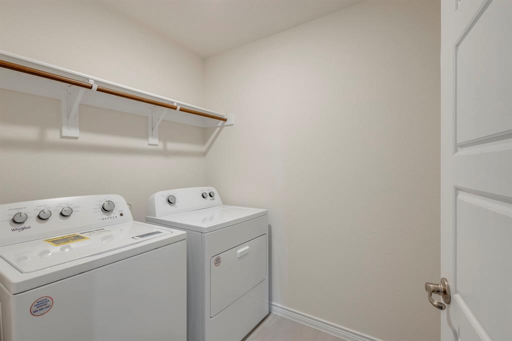 Whitewing Trails Ph 2b - Residential Lease