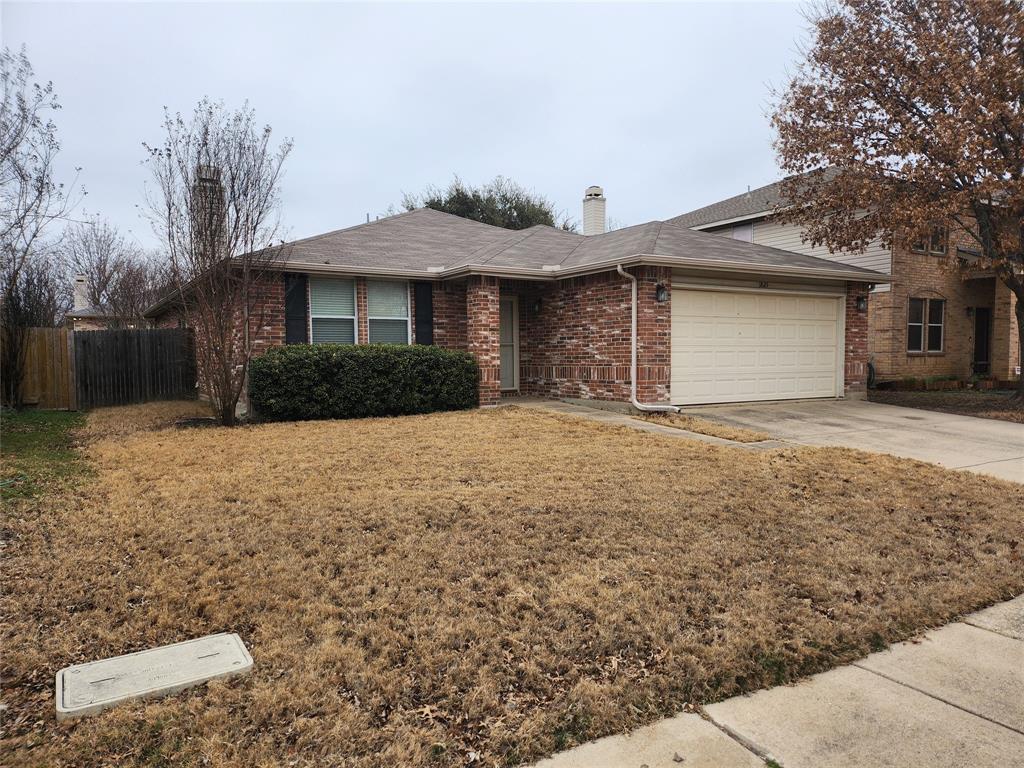 1825 Riverchase Lane
