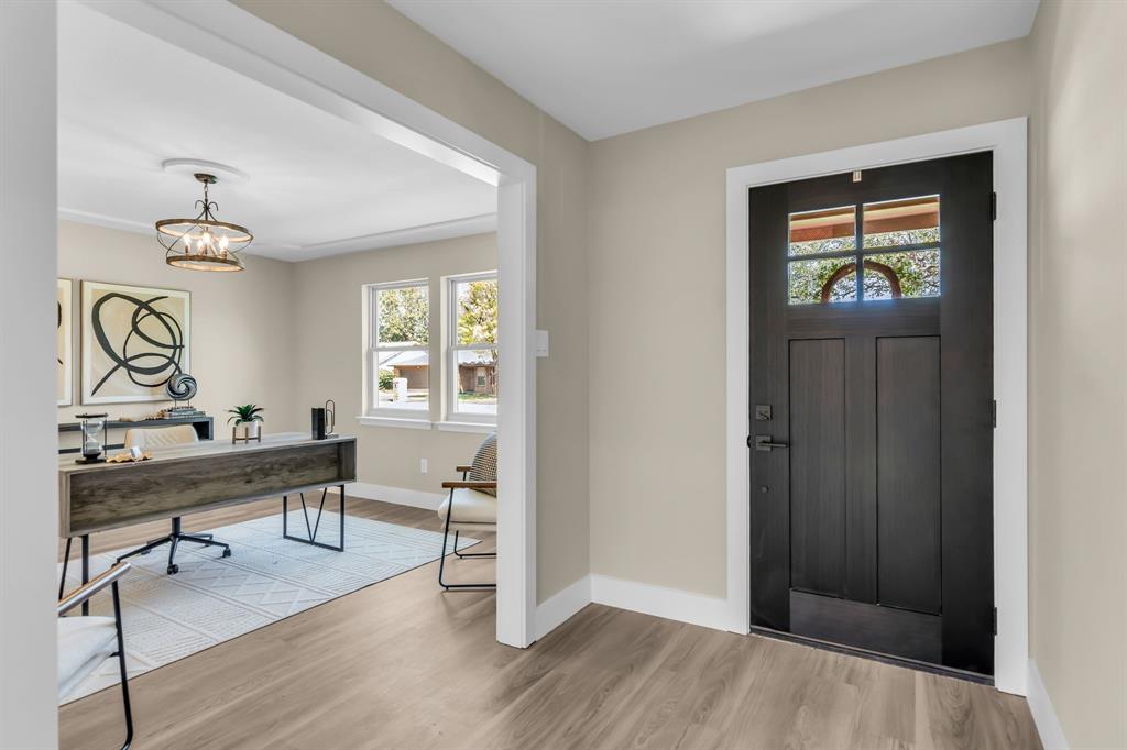 5529 Wood View Street