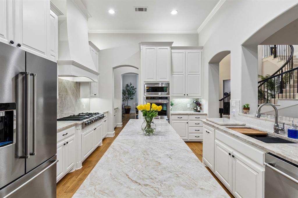 1108 VERONA Way