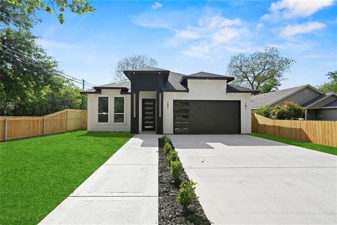 Photo of 1531 E Waco Avenue, Dallas, TX 75216 (MLS # 21095004) Photo of 1531 E Waco Avenue, Dallas, TX 75216 (MLS # 21095004)