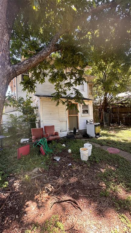 711 Glendale Street