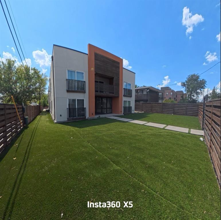 1415 Bennett Avenue 208