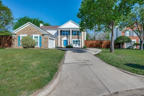 3305 Oakdale Court Hurst TX 76054