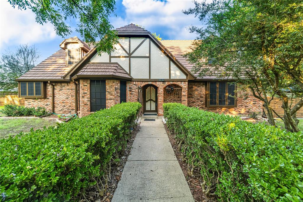 212 Magic Lane