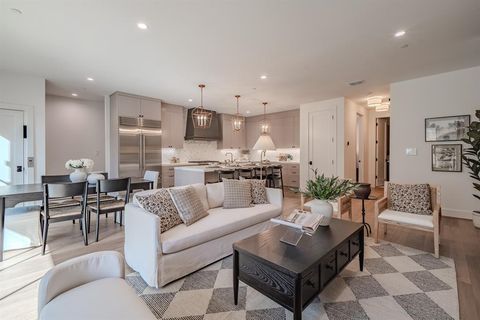 Tiny photo for 4128 University Boulevard #2L, University Park, TX 75205 (MLS # 21080499)