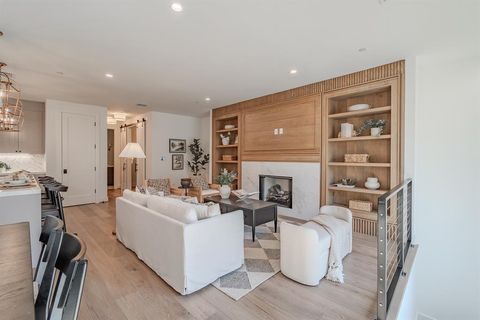 Tiny photo for 4128 University Boulevard #2L, University Park, TX 75205 (MLS # 21080499)