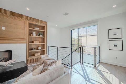 Tiny photo for 4128 University Boulevard #2L, University Park, TX 75205 (MLS # 21080499)