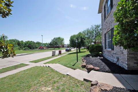 Photo of 1446 Foxwood Lane, Rockwall, TX 75032 (MLS # 21094629)