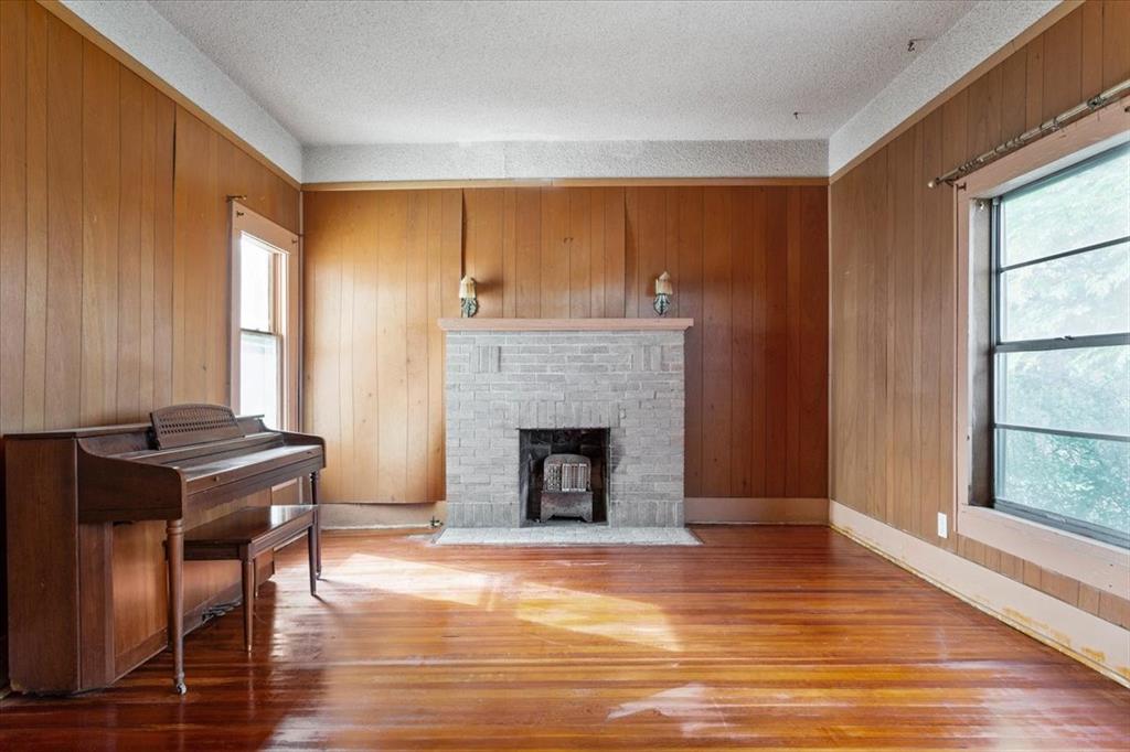 H Weatherly - Residential