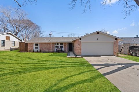 1512 Springbrook Street Mesquite TX 75149