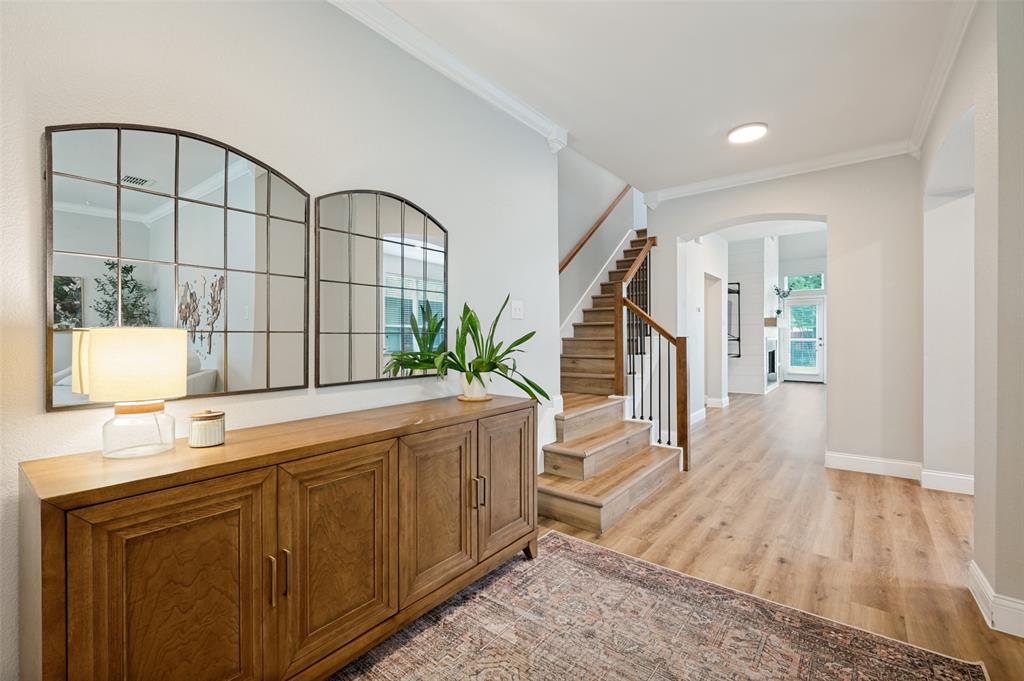 2736 Cedar Wood Drive