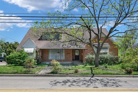 A home in Farmersville