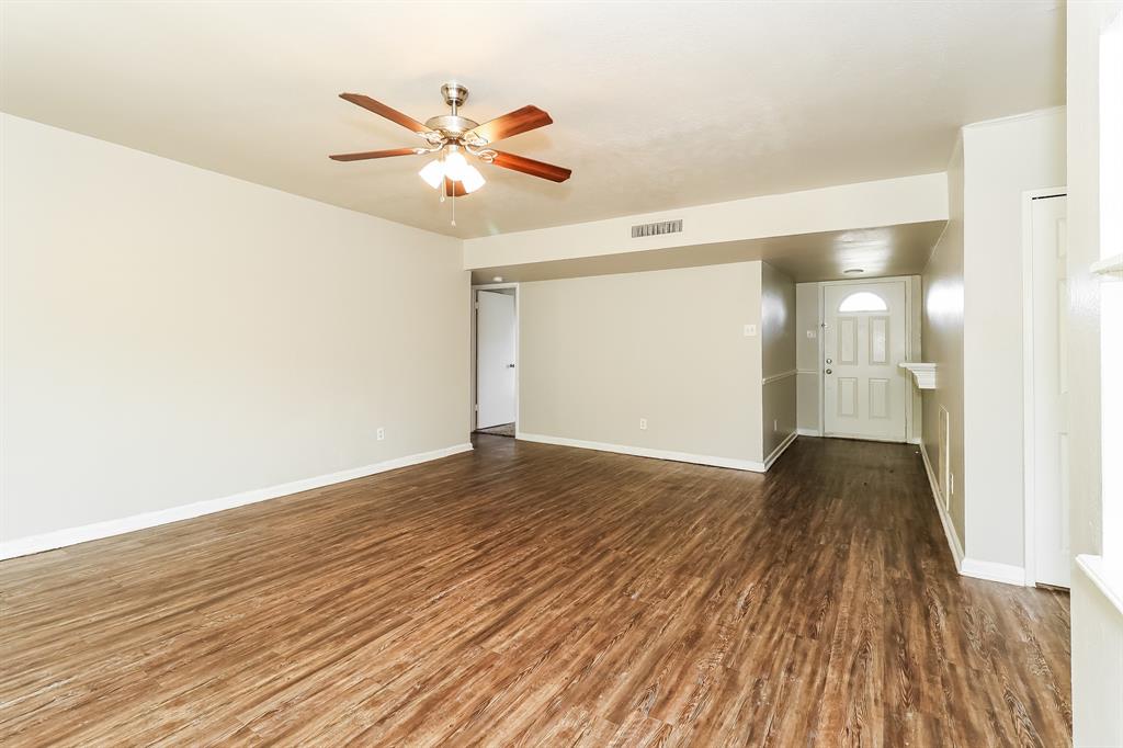 2918 Rayswood Drive