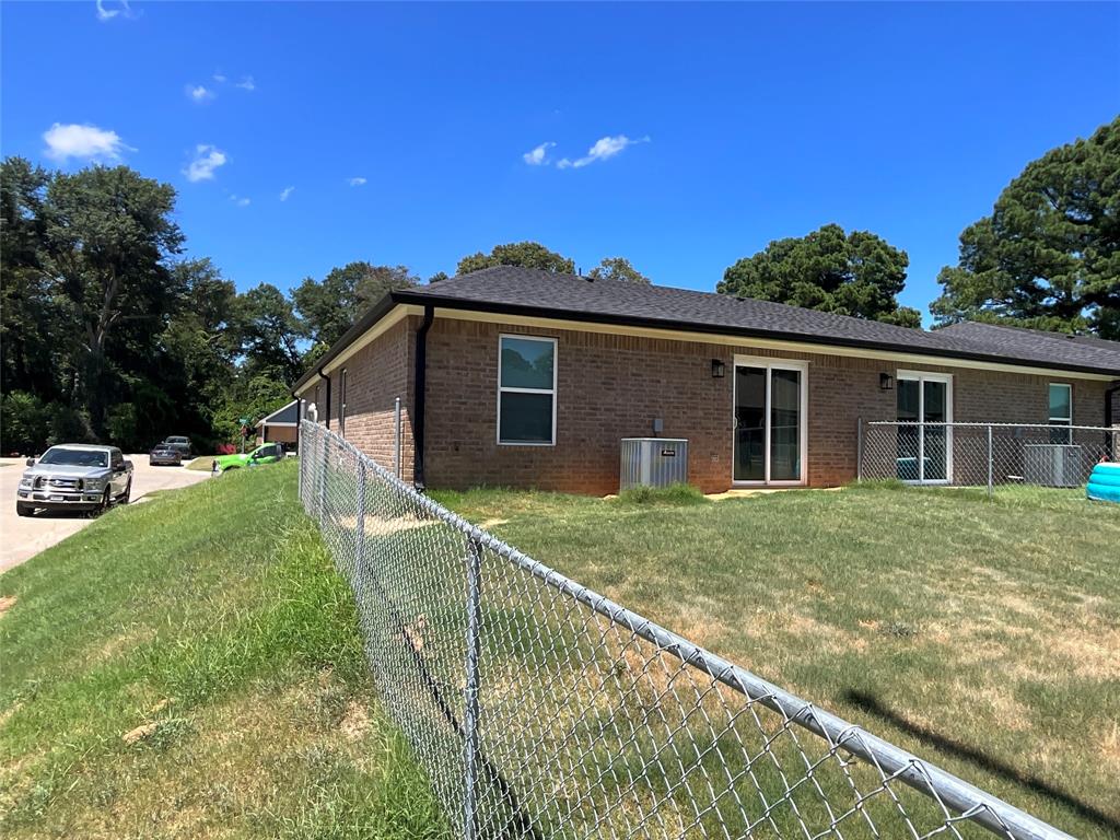 Meadowbrook Addition - Residential Lease