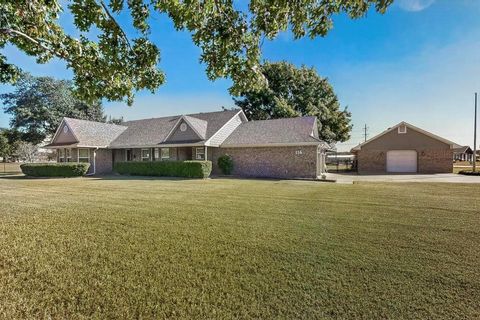 Photo of 116 Quinta Circle, Royse City, TX 75189 (MLS # 21251328)