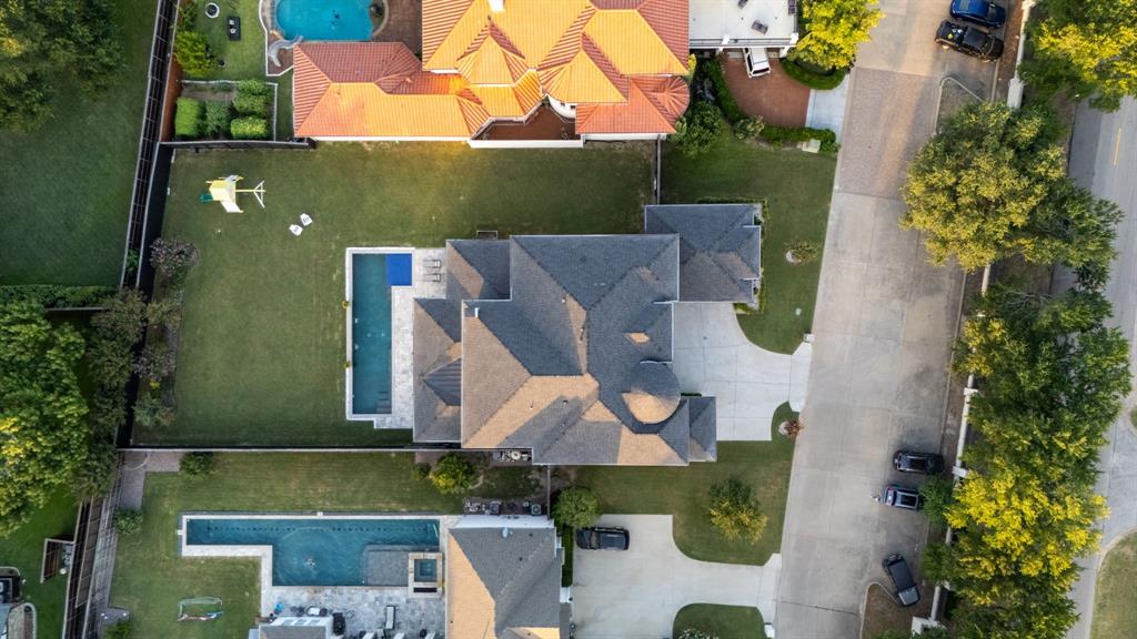 6921 Valley View Lane