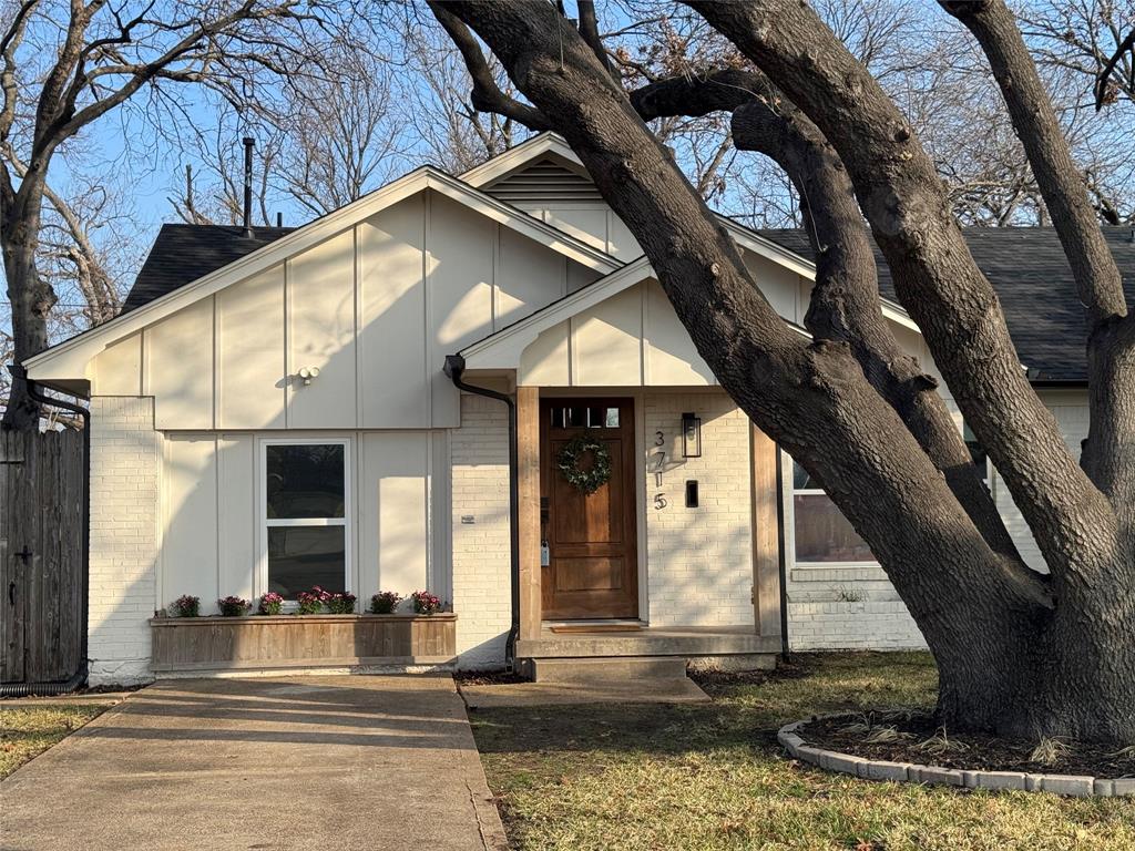3715 Clover Lane