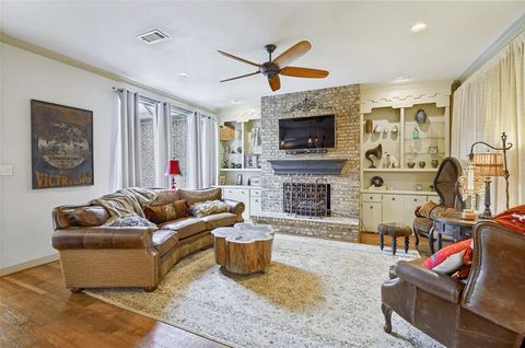 1632 Banbury Lane Carrollton TX 75006