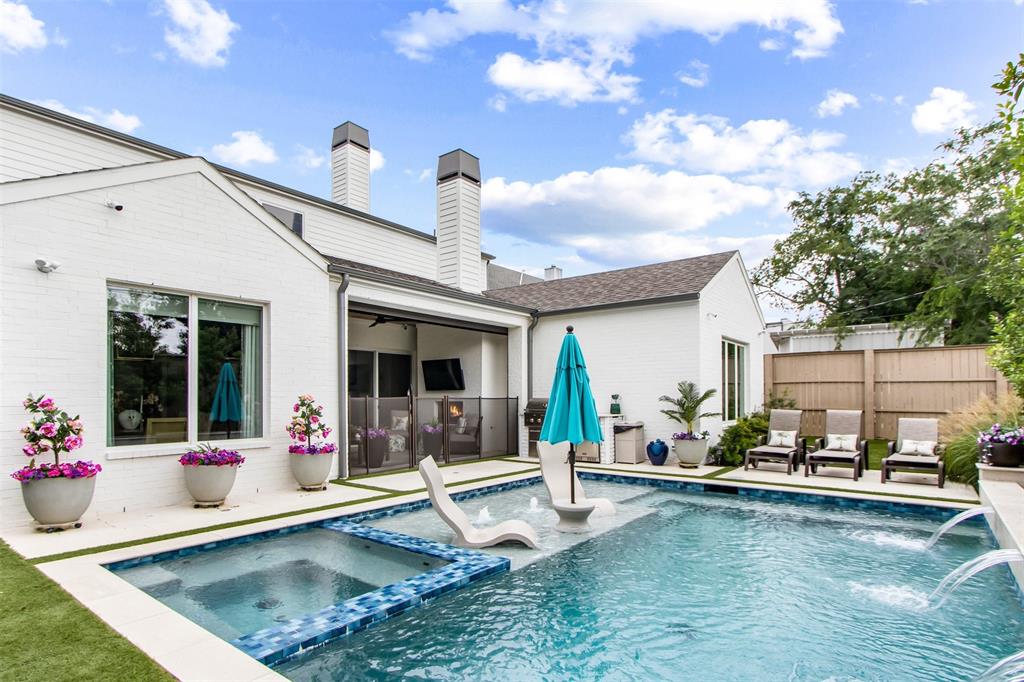 3963 Rochelle Drive