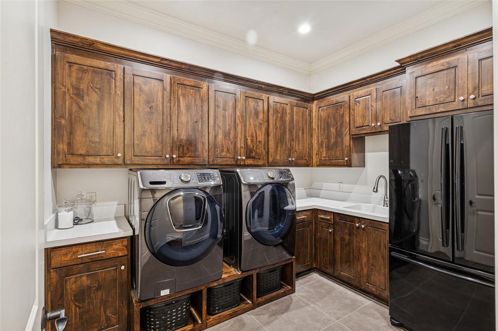 Estates Of Lyndhurst - Residential