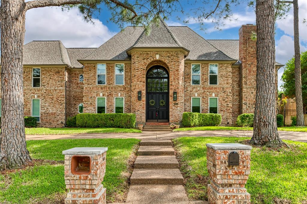 203 W Charlottesville Road