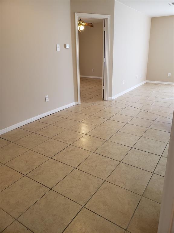 227-229 E Craven Avenue