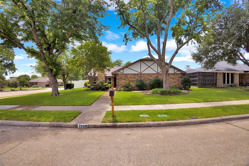 1600 Hearthstone Drive