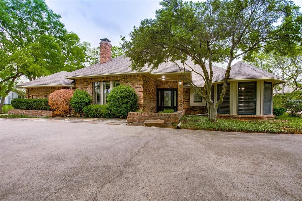 Photo of 363 E Tripp Road E, Sunnyvale, TX 75182 (MLS # 20452616)