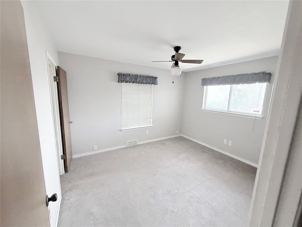 5427 Longleaf Lane