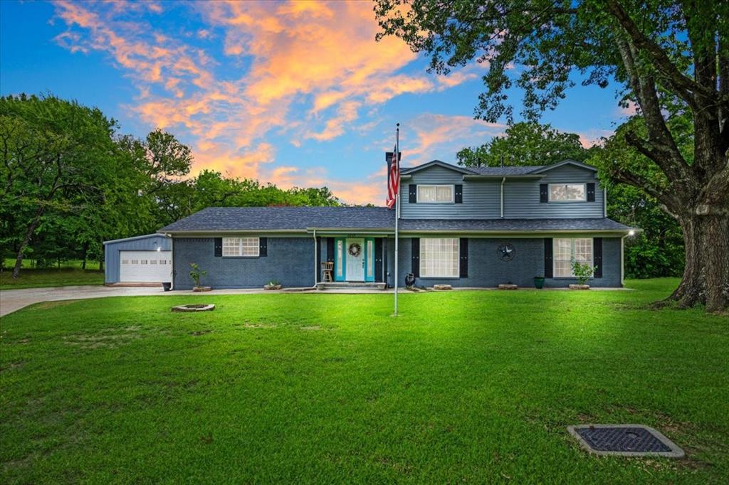Photo 1 of 34 — 2209 Ridgewood Drive, Sherman, TX 75092