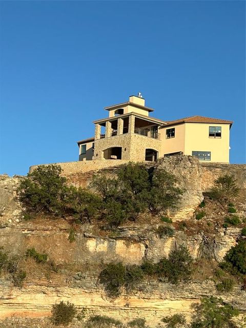 A home in Strawn