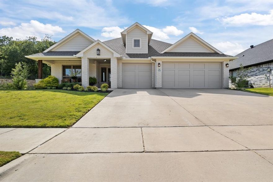 BEAUTIFUL Home on a LARGE .32 acre lot in beautiful Mountain Valley Lake in coveted North Joshua Elementary School District!  This home has SO MUCH to offer!  Situated on a HUGE culdesac you'll enjoy the peace and quiet this neighborhood has to offer.  AWESOME 3 car garage gives you the extra space that you've been wanting!  GREAT office-den in the front of the house gives you an awesome flex space to accommodate your family's needs.  Tired of your tiny lot and looking for some space?  Look no further!  This great sized lot gives you all of the room you need!  Don't wait on this one!