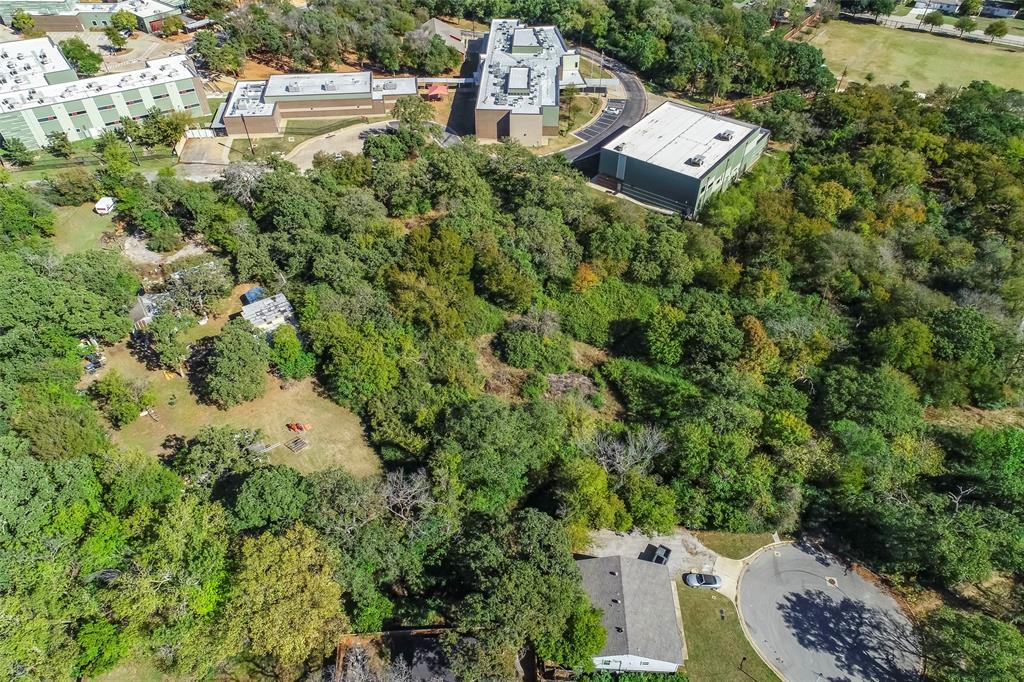 Avondale Place Add - Land