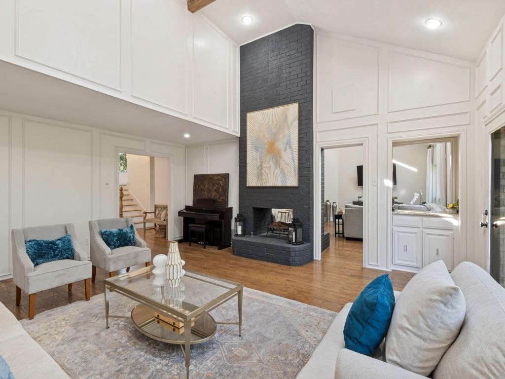 3722 Wooded Creek Drive