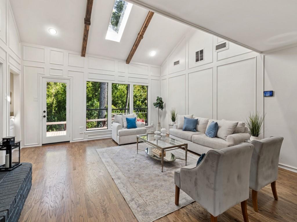 3722 Wooded Creek Drive