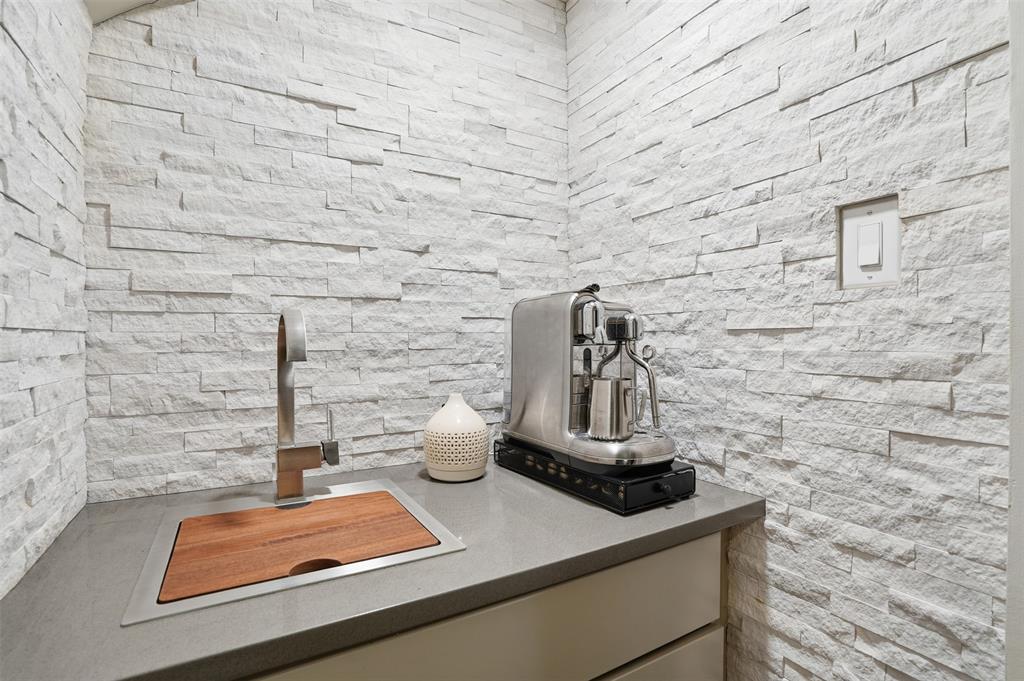 Sleepy Hollow - Residential