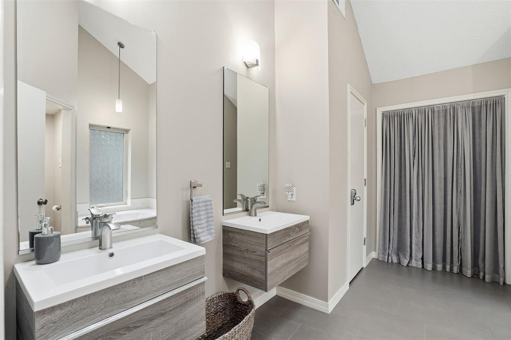 Sleepy Hollow - Residential