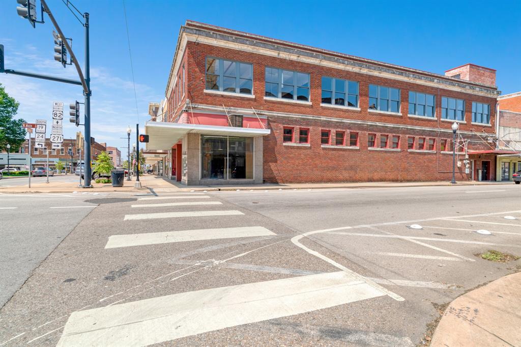 City Of Paris - Commercial Sale