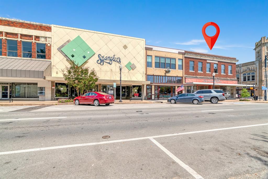 City Of Paris - Commercial Sale