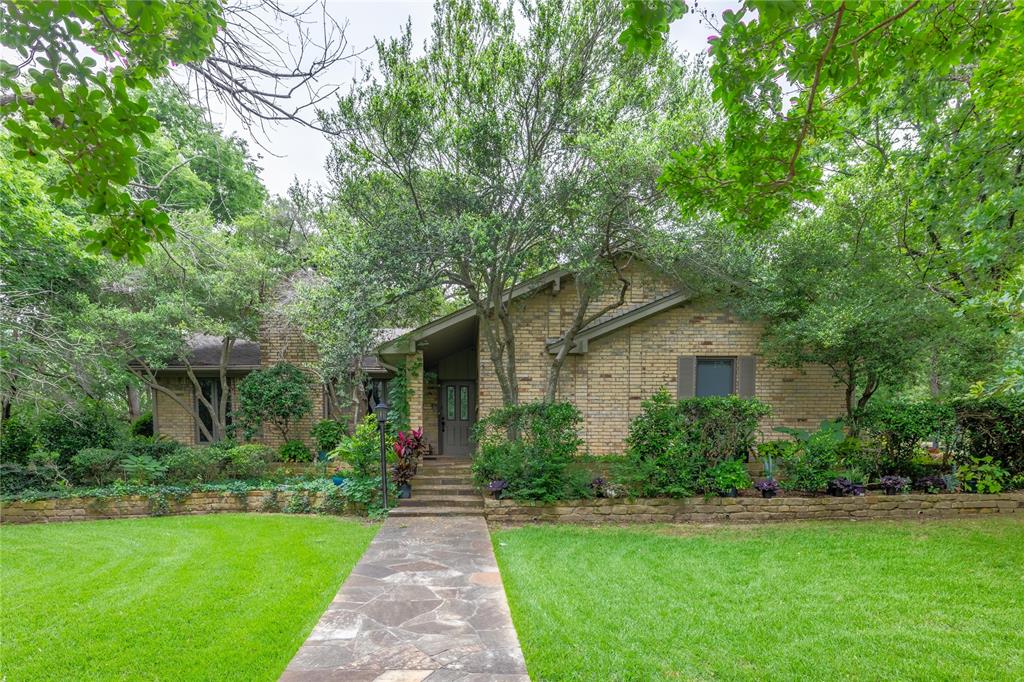 7517 Sunnyview Lane