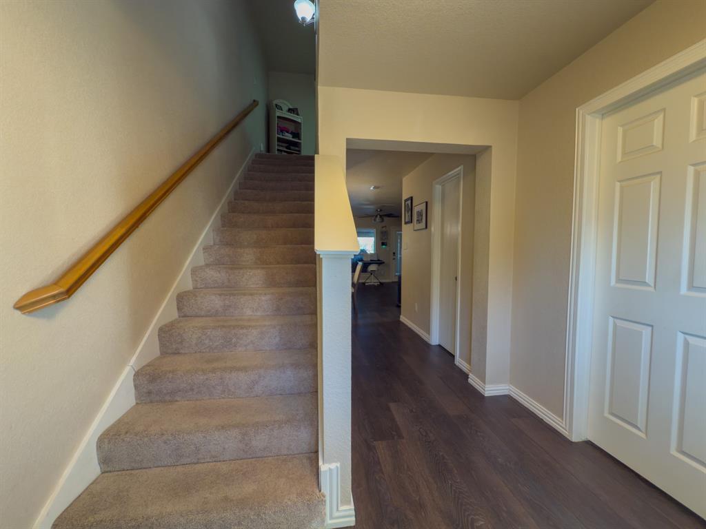 5828 Giddyup Lane