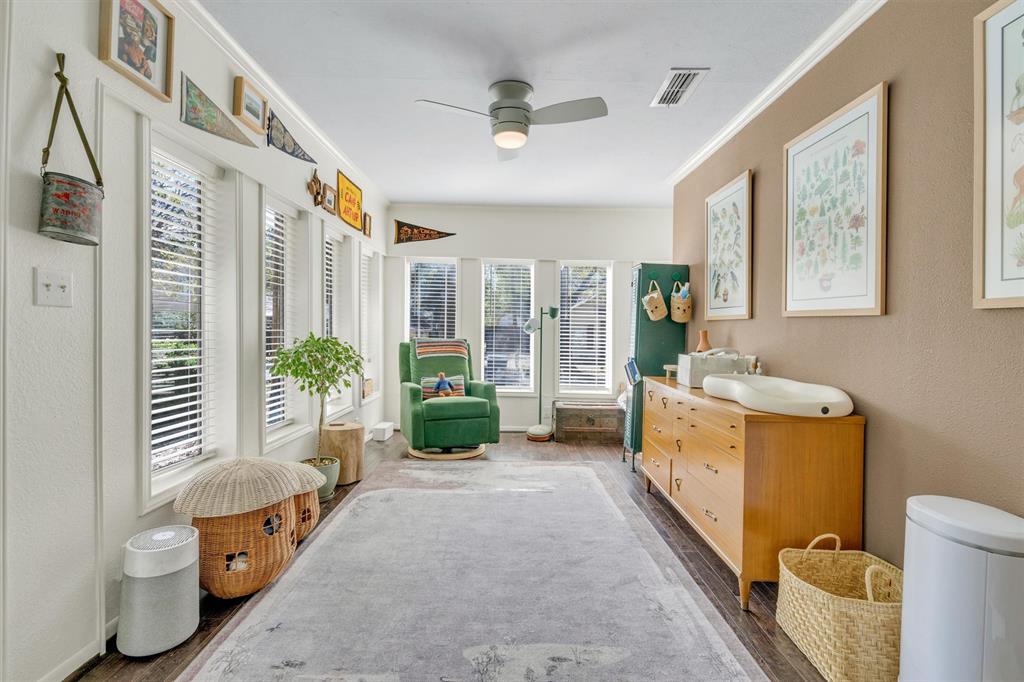 University-Rev - Residential